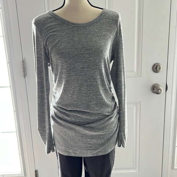 Market and Spruce Long Sleeve - Picture 1 of 3